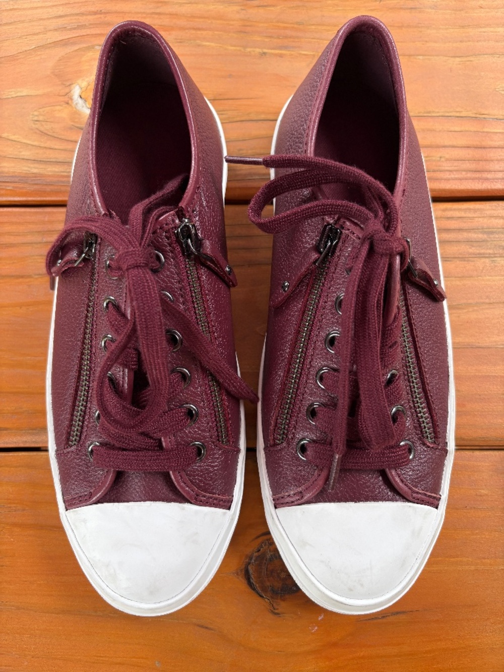 Coach Empire Zipper Burgundy Pebbled Leather Sneakers Size 8.5